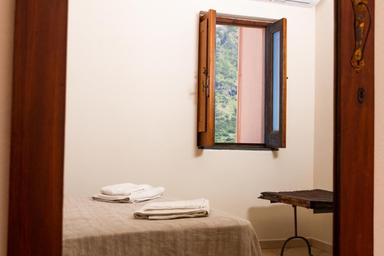 Agriturismo Al Cappero Malfa  Eksteriør billede