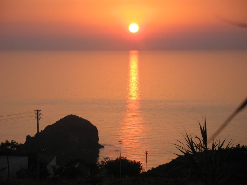 Agriturismo Al Cappero Malfa  Eksteriør billede